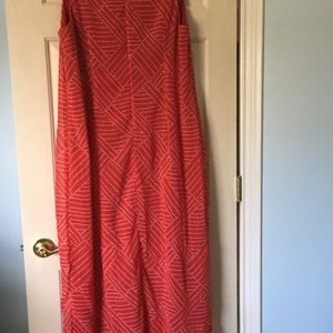 Full length sleeveless dress